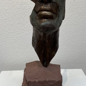 Inger Weichselbaumer, "Bronsmask på sten", 2:7, 37 000 kr